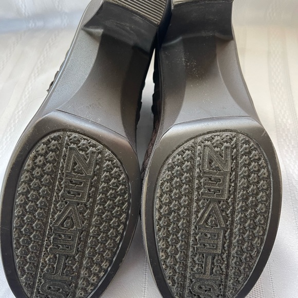 Steven by Steve Madden, elastic mesh upper, brown, women’s size 10M - Picture 3 of 4